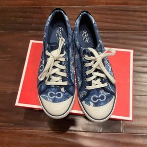 Blue coach shoes